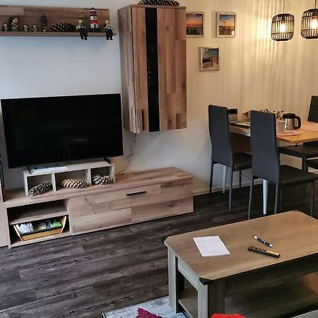 Wohnen Direkt Am Uferpark Mit Grossem Balkon Und Seeblick Friedrichshafen Exterior photo
